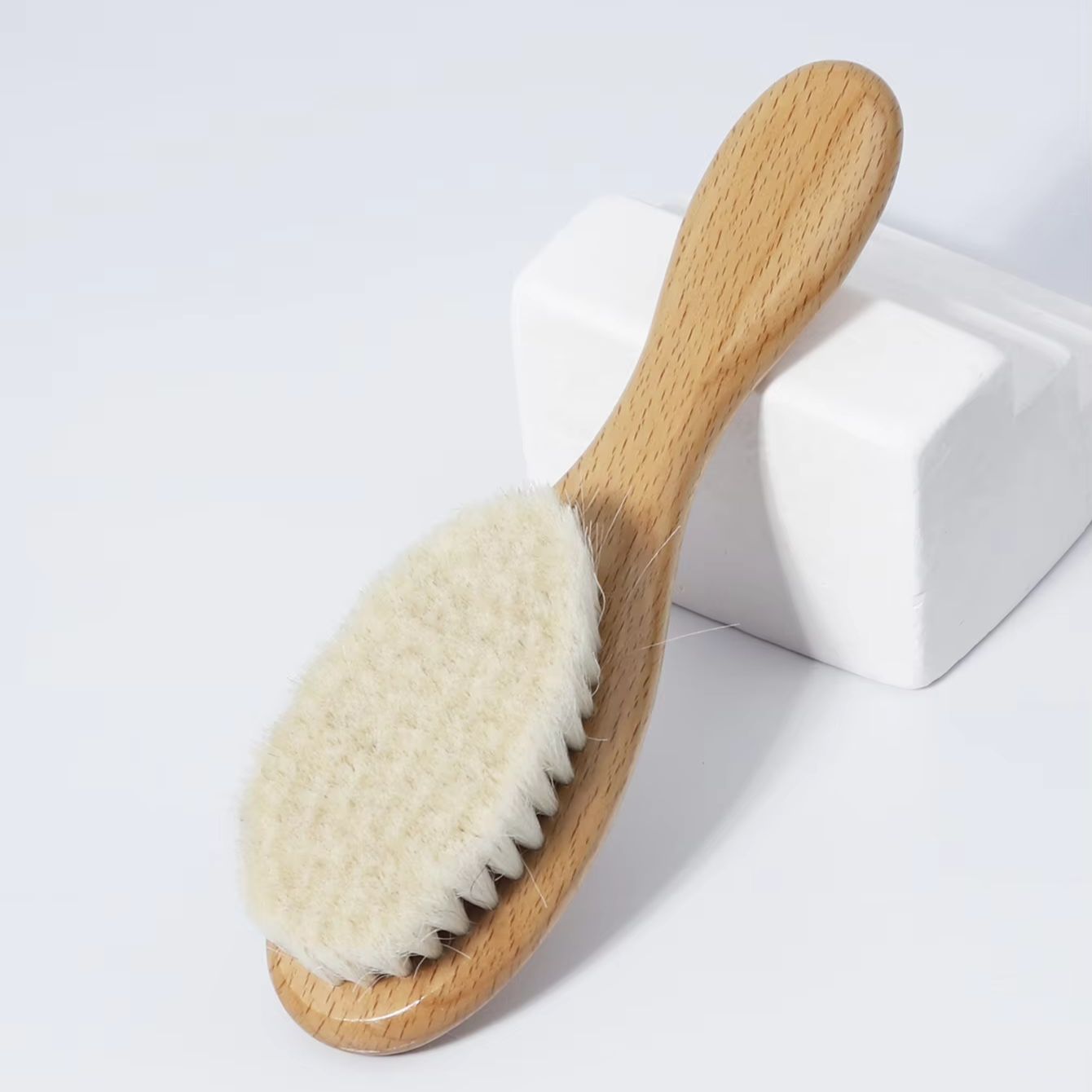 Wooden Ultra Soft Goat Hair Br - огляд і ціна Travel Accessories Essentials