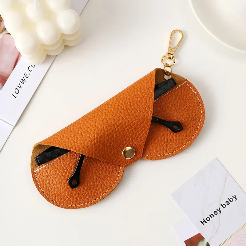 Litchi Embossed Glasses Cover  - огляд і ціна Travel Reading Accessories