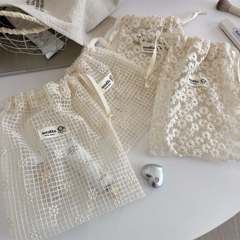 Lace Embroidered Daisy Mesh Dr - огляд і ціна Travel Z
